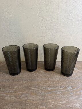14.9 fl oz Glass Swirl Restful Tumbler Green - Threshold set of 4
